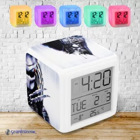 Świecący budzik zmieniający kolor - Alien vs. Predator