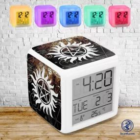 Świecący budzik - Nie z tego świata (Pentagram)